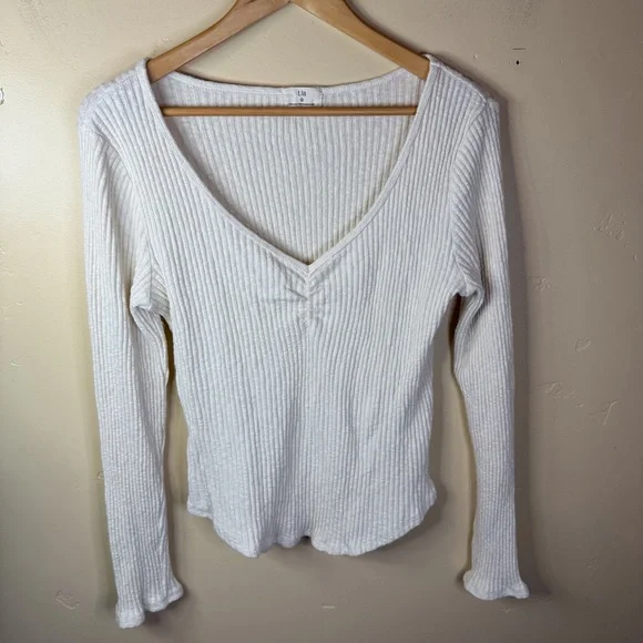 Anthropologie T.La Cinched VNeck Ribbed Top Cream Size Small Classic Boho - Picture 2 of 9